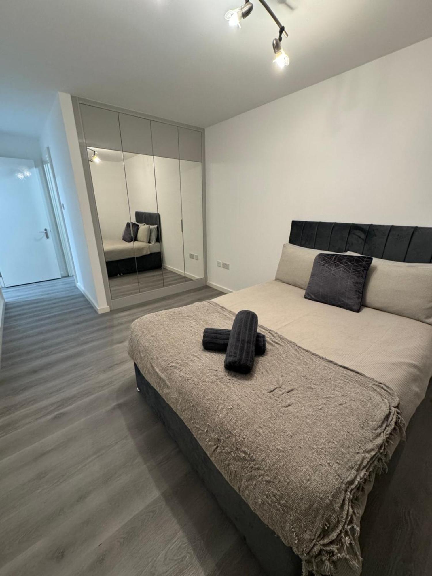 Modern Smart 2 Bedroom Apartment Central Манчестър Екстериор снимка