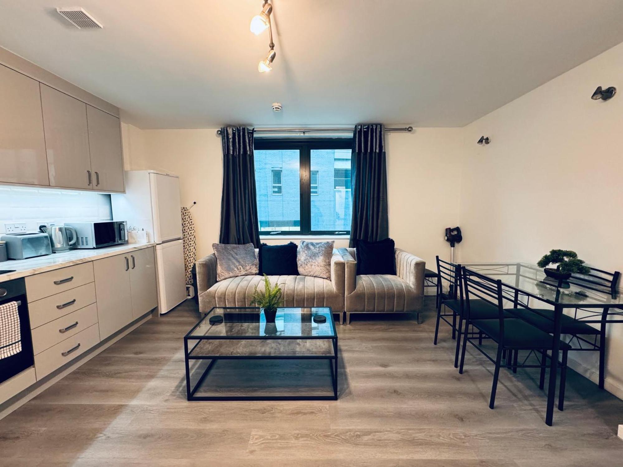 Modern Smart 2 Bedroom Apartment Central Манчестър Екстериор снимка